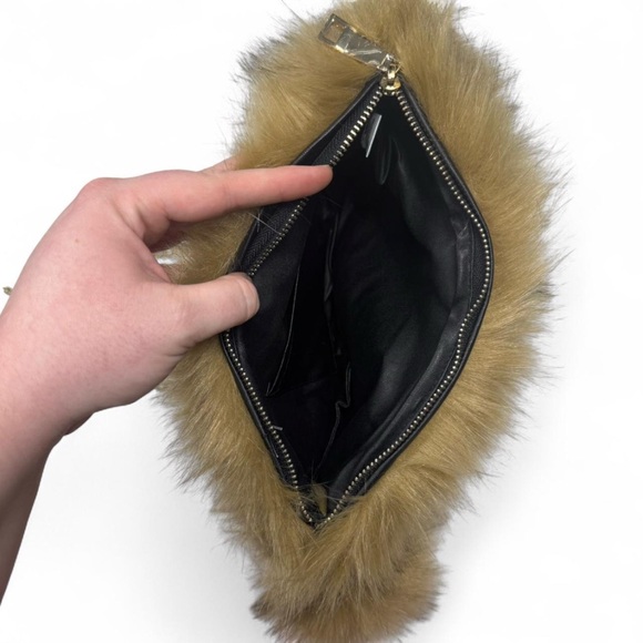 Faux Fur Chain Shoulder Bag - Brown - Picture 3 of 5